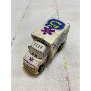 タカラトミー(Takara Tomy)のカーズ トミカ ドクターダメージ カーズ3(ミニカー)