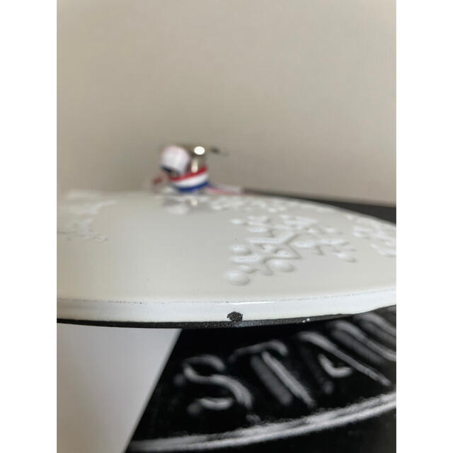 大特価得価 STAUB ホワイト STAUBの通販 by IsYshop|ストウブなら 送料無料 ストウブ スノークリスタルココット ホワイト 24cm 食器