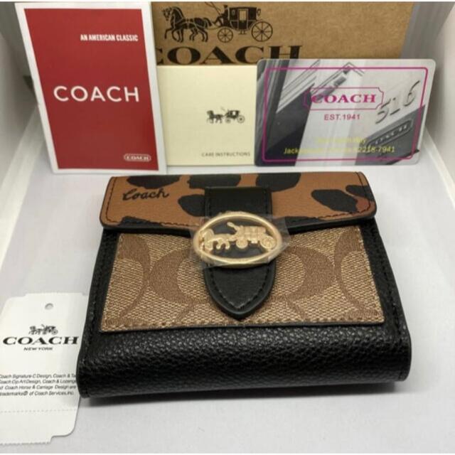 新作入荷格安 COACH - 新品！コーチ 二つ折り財布 レオパード の通販