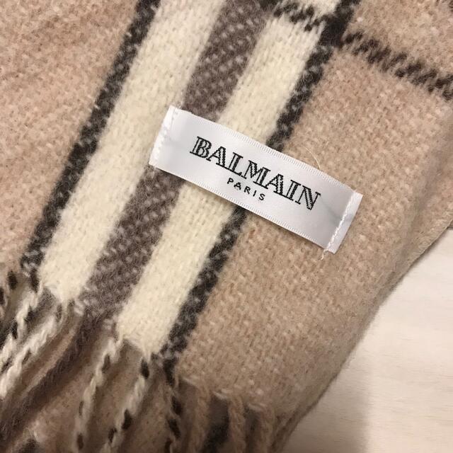 BALMAIN(バルマン)のマフラー ストール・バルマン・厚手・ベージュ×白×ブラウン・未使用に近い美品 レディースのファッション小物(マフラー/ショール)の商品写真