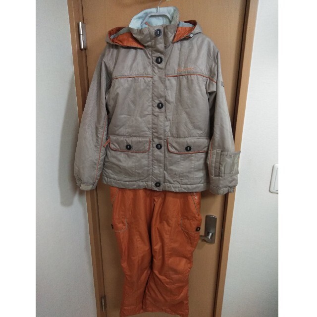 ONYONE(オンヨネ)のスノーボードウェア　スキーウェア　150㎝　ONYONE　onethree キッズ/ベビー/マタニティのキッズ服男の子用(90cm~)(その他)の商品写真