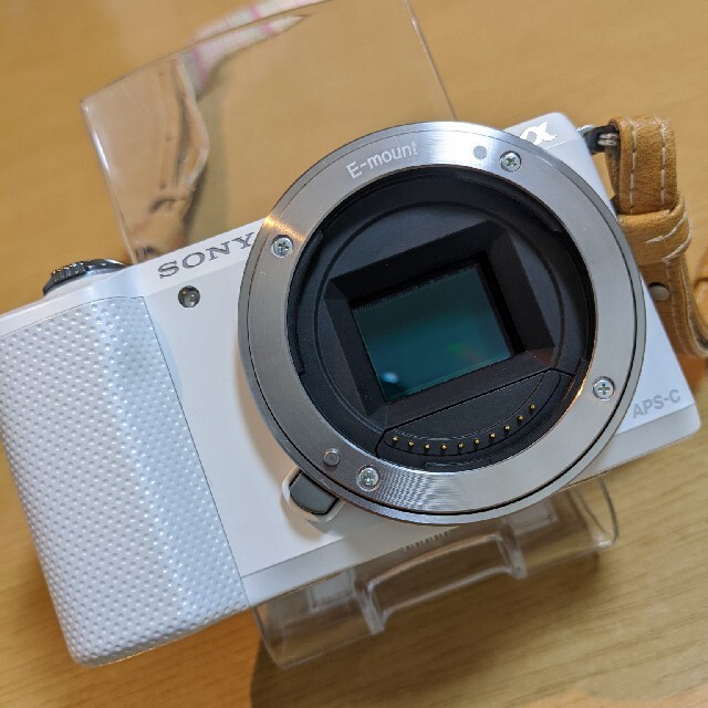 【即日発送】SONY ILCE−5000 ILCE-5000L(W)