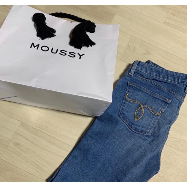 moussy(マウジー)の新品未使用moussyデニムパンツ レディースのパンツ(デニム/ジーンズ)の商品写真