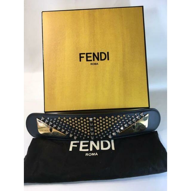 FENDI(フェンディ)の【美品】フェンディ モンスター レザー ショルダーパッド メンズのバッグ(その他)の商品写真