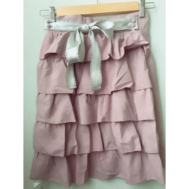 mon Lily(モンリリィ)の値下げ モンリリィ❣️フリルタイトスカート レディースのスカート(ひざ丈スカート)の商品写真