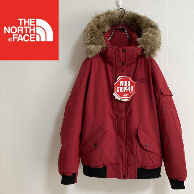 THE NORTH FACE(ザノースフェイス)の最終値下げ 未使用 ノースフェイス フードダウン ボンバージャケット レッド M レディースのジャケット/アウター(ダウンジャケット)の商品写真