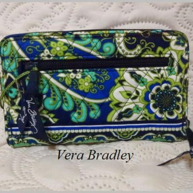 Vera Bradley(ヴェラブラッドリー)のタグ付き未使用Vera Bradleyヴェラ花柄ターンロックウォレット レディースのファッション小物(財布)の商品写真