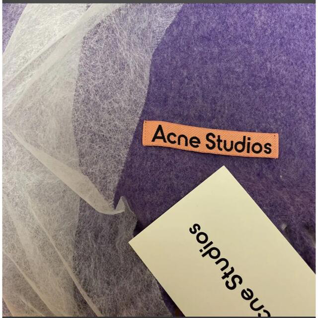 ACNE(アクネ)のacne studios マフラー　紫　パープル レディースのファッション小物(マフラー/ショール)の商品写真