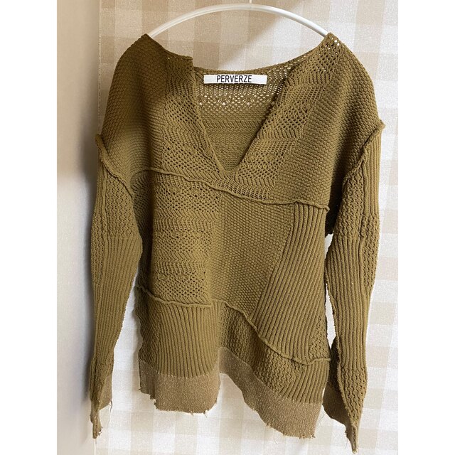 BEAUTY&YOUTH UNITED ARROWS(ビューティアンドユースユナイテッドアローズ)のperverze patch knit top レディースのトップス(ニット/セーター)の商品写真