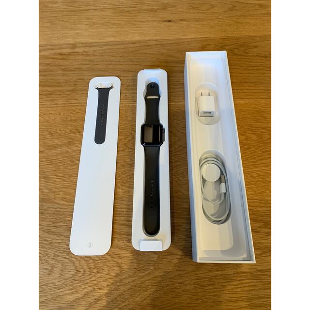 Apple Watch(アップルウォッチ)のApple Watch series3 42mm GPSモデル メンズの時計(腕時計(デジタル))の商品写真