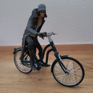 『新品未開封・箱美品』ワンピース　グザン　青キジ　自転車フィギュア