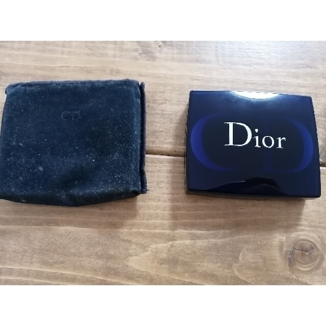 Christian Dior(クリスチャンディオール)のDior Blush 533 チーク コスメ/美容のベースメイク/化粧品(チーク)の商品写真