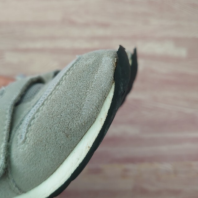 New Balance(ニューバランス)のニューバランススニーカー　15㌢ キッズ/ベビー/マタニティのキッズ靴/シューズ(15cm~)(スニーカー)の商品写真