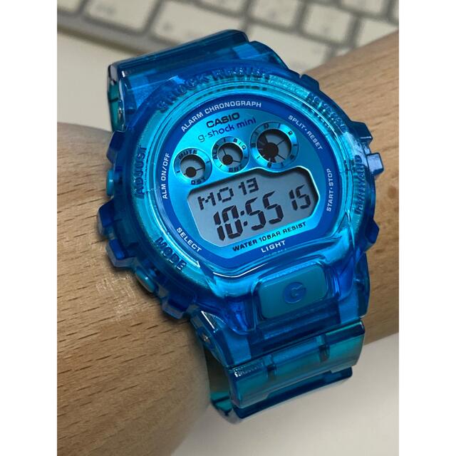 G-SHOCK(ジーショック)のG-SHOCK/mini/時計/クリアブルー/三ツ目/GMN-692/メタリック メンズの時計(腕時計(デジタル))の商品写真