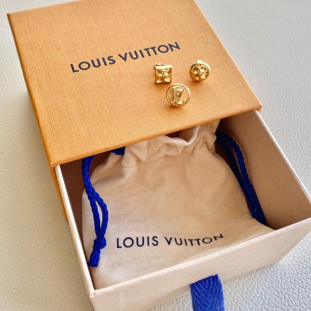 Shop Louis Vuitton Crazy in lock earrings set (M00395) by ms.Paris