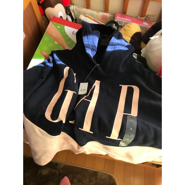 GAP(ギャップ)のGAP パーカー新品未使用 レディースのトップス(パーカー)の商品写真