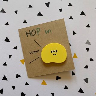 Hop in pins 《happy 》(ブローチ/コサージュ)