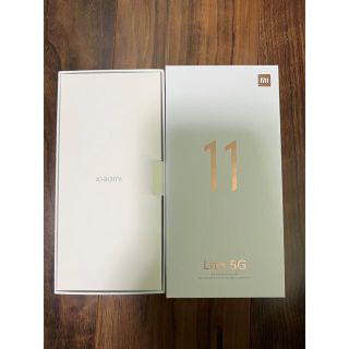 おまけ付き　Xiaomi Mi11 Lite 5G　国内版simフリー　極美品(スマートフォン本体)