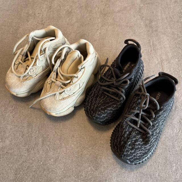 adidas(アディダス)のadidas YEEZY BOOST ベビー キッズ/ベビー/マタニティのベビー靴/シューズ(~14cm)(スニーカー)の商品写真