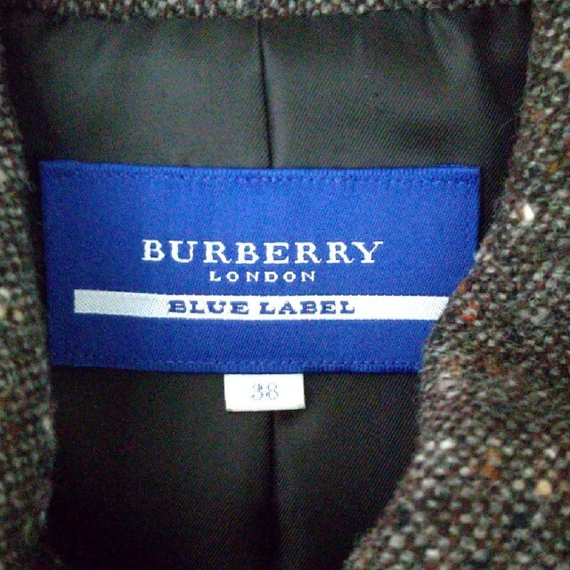 BURBERRY BLUE LABEL(バーバリーブルーレーベル)のバーバリーブルーレーベル ショート丈 アウター レディースのジャケット/アウター(テーラードジャケット)の商品写真