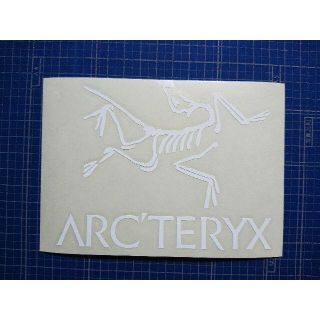 アークテリクス(ARC'TERYX)のカッティングシート加工(登山用品)