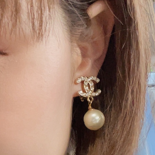 CHANEL(シャネル)の今週まで値下げ♡シャネル♡パール♡イヤリング♡片耳 レディースのアクセサリー(イヤリング)の商品写真