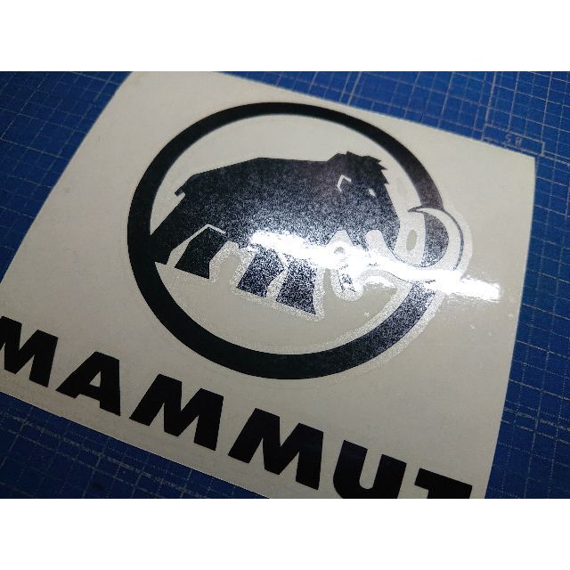 Mammut(マムート)のカッティングシート加工（黒色光沢） スポーツ/アウトドアのアウトドア(登山用品)の商品写真