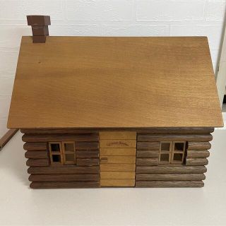 引越しの為値下げ！激レア☆シルバニアファミリー　木製丸太小屋(キャラクターグッズ)