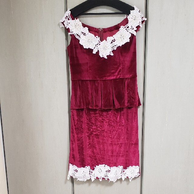 JEWELS(ジュエルズ)のJewels 赤色ドレス　Lサイズ レディースのフォーマル/ドレス(ミニドレス)の商品写真