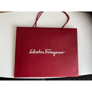 サルヴァトーレフェラガモ(Salvatore Ferragamo)のフェラガモ　紙袋　美品(ショップ袋)