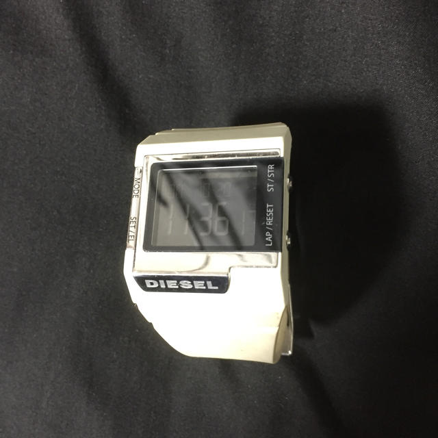 DIESEL(ディーゼル)の専用 メンズの時計(腕時計(デジタル))の商品写真