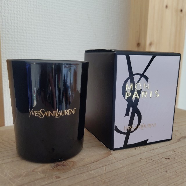 Yves Saint Laurent Beaute(イヴサンローランボーテ)のイヴサンローラン♡キャンドル コスメ/美容のリラクゼーション(キャンドル)の商品写真