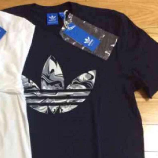 adidas(アディダス)の紺L ‼️カモ デカロゴ大人気‼️adidas originals Tシャツ メンズのトップス(Tシャツ/カットソー(半袖/袖なし))の商品写真