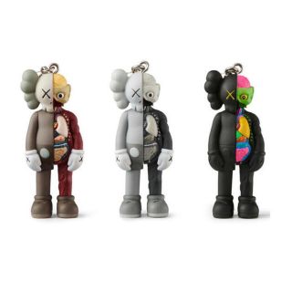 メディコムトイ(MEDICOM TOY)のKAWS TOKYO FIRST KEYHOLDER 3点セット カウズ(キーホルダー)