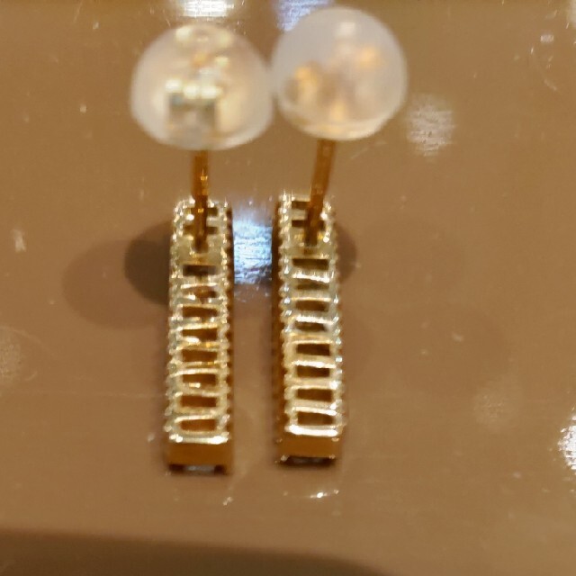 アガットのお姉さんブランドベルシオラダイヤピアス | www.jarussi.com.br