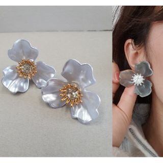 花びらピアス(ピアス)