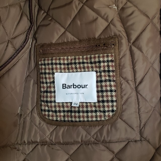 Barbour(バーブァー)のバブアー　キルティングコート レディースのジャケット/アウター(ロングコート)の商品写真