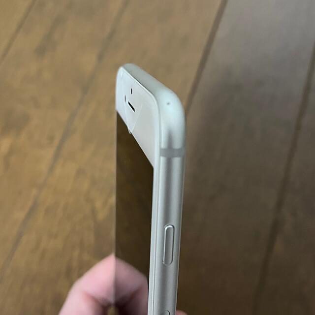 iPhone8  64GB シルバー