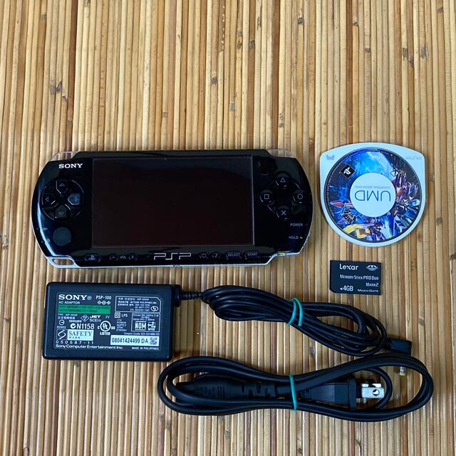 PSP 3000 本体と付属品