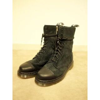 ドクターマーチン(Dr.Martens)のDr.Martens × UNSQUEAKY 10HOLE BOOTS マーチン(ブーツ)