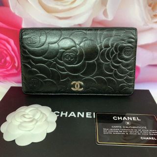 シャネル(CHANEL)の✿︎ CHANEL シャネル カメリア 二つ折り長財布(財布)