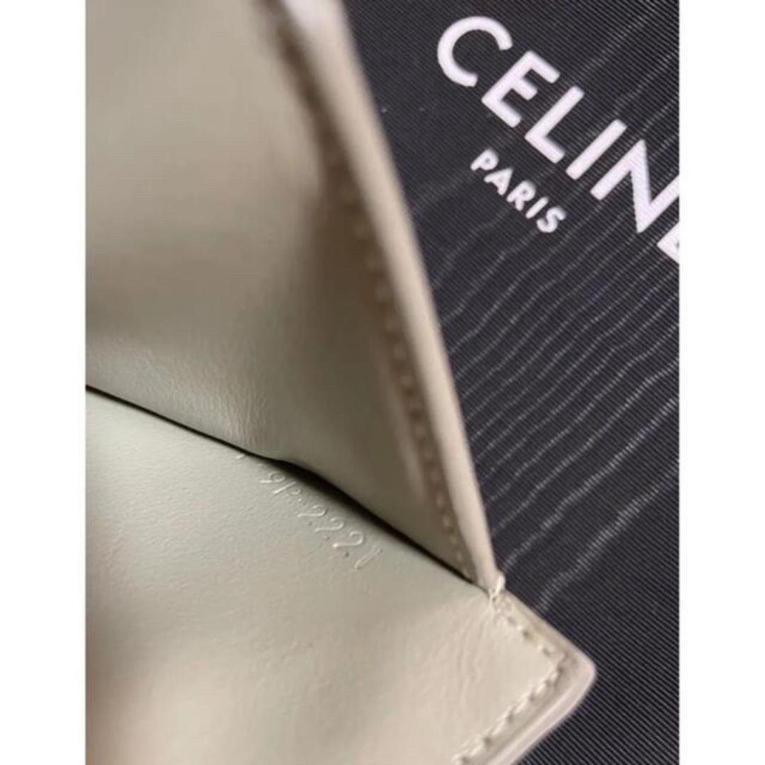 CEFINE(セフィーヌ)のCELINEスモールトリフォールドミニ財布 グリーンクレー レディースのファッション小物(財布)の商品写真