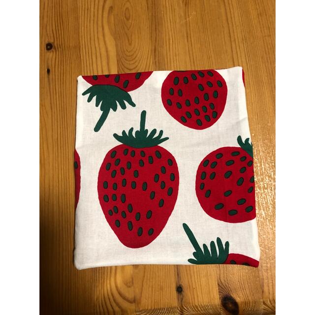 marimekko(マリメッコ)の通帳ケース（マスクケースとしてもピッタリ） ハンドメイドのファッション小物(ポーチ)の商品写真