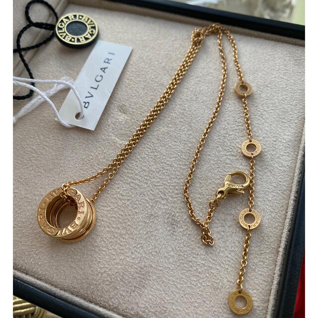 BVLGARI(ブルガリ)のBVLGARIブルガリ ビーゼロワンネックレス 18金PG レディースのアクセサリー(ネックレス)の商品写真