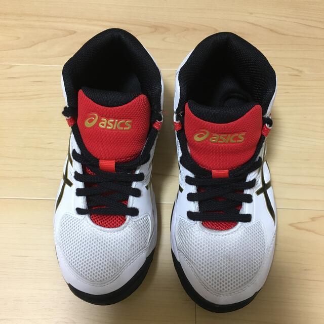 asics(アシックス)のASICS DUNKSHOT MB8 ホワイト×ブラック スポーツ/アウトドアのスポーツ/アウトドア その他(バスケットボール)の商品写真