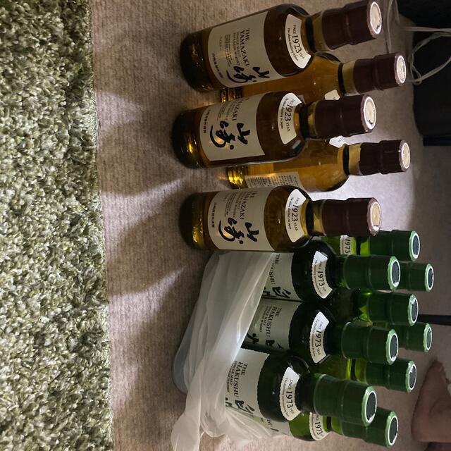 山崎、白州180ml シングルモルト 食品/飲料/酒の酒(ウイスキー)の商品写真