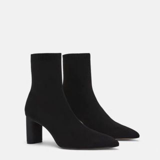 ザラ(ZARA)のZARA ソックスブーツ(ブーツ)