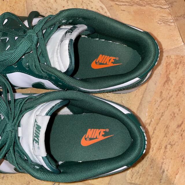 NIKE(ナイキ)のNIKE DUNK LOW "Team Green" メンズの靴/シューズ(スニーカー)の商品写真