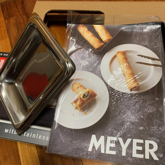 MEYER(マイヤー)のマイヤー　エッグパン インテリア/住まい/日用品のキッチン/食器(鍋/フライパン)の商品写真