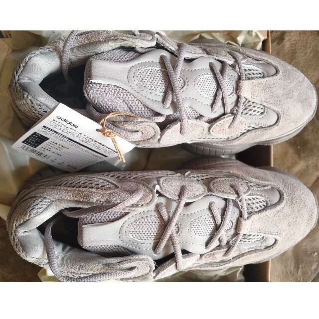 adidas(アディダス)のadidas YEEZY 500 27.5/US9.5 アッシュグレー メンズの靴/シューズ(スニーカー)の商品写真